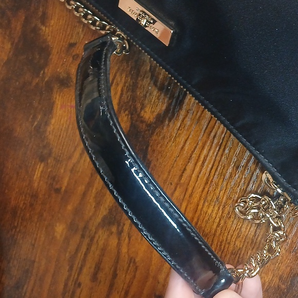 Like New! Kate Spade Black Shoulder Bag with Gold Chain - Picture 5 of 6